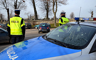 Policjanci rozpoczynają akcję Bezpieczny weekend-Boże Narodzenie